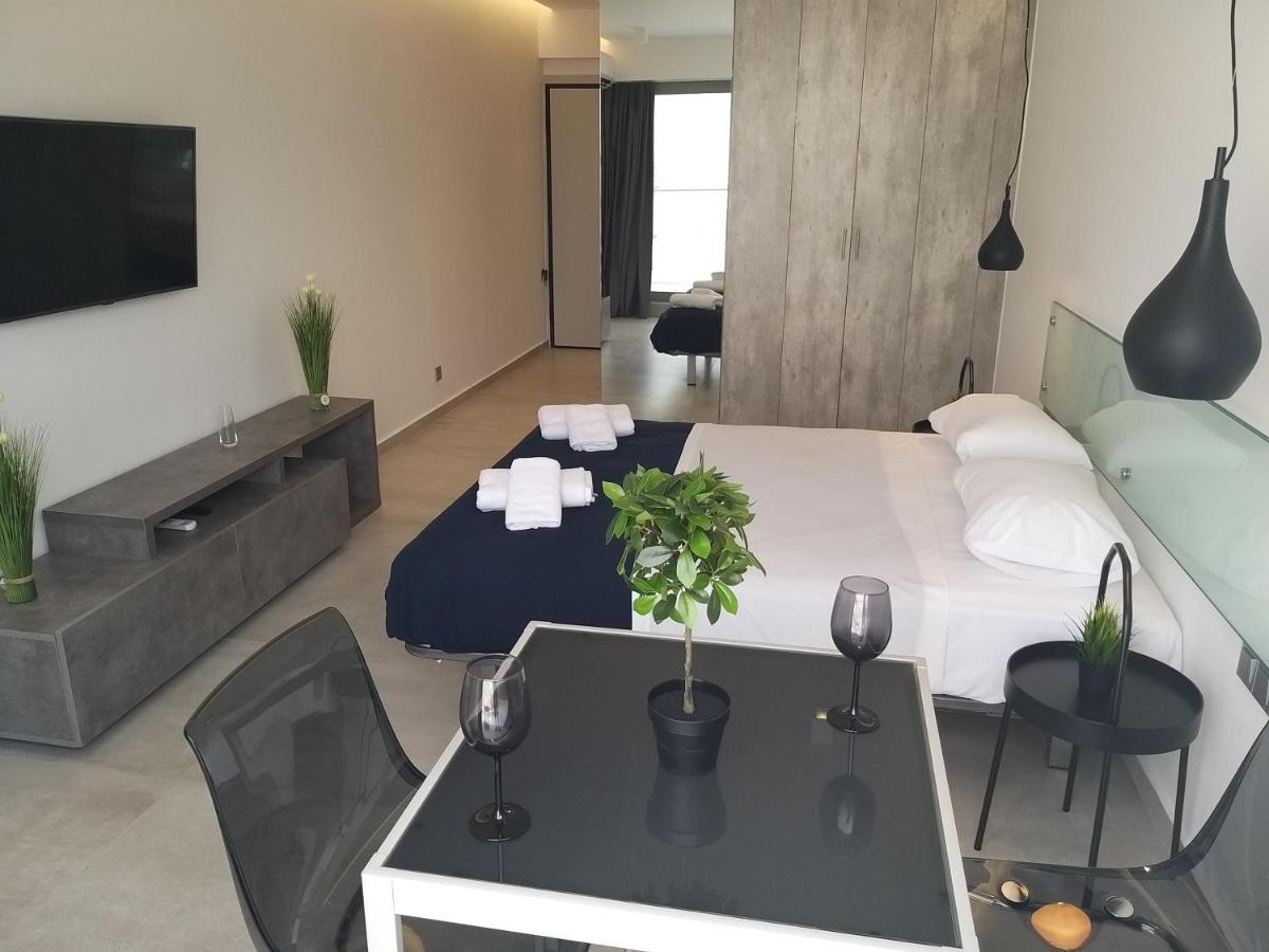 Amazing Apartments @ Aiolou Str. Atina Dış mekan fotoğraf